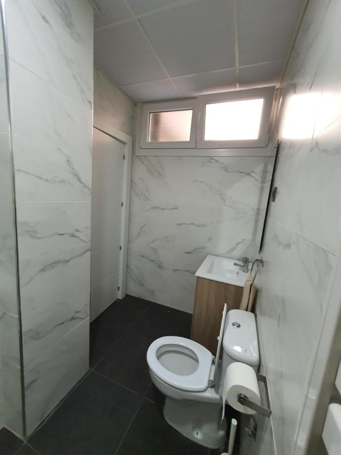 Cv33 Ostatua Hotel Bilbao Eksteriør billede
