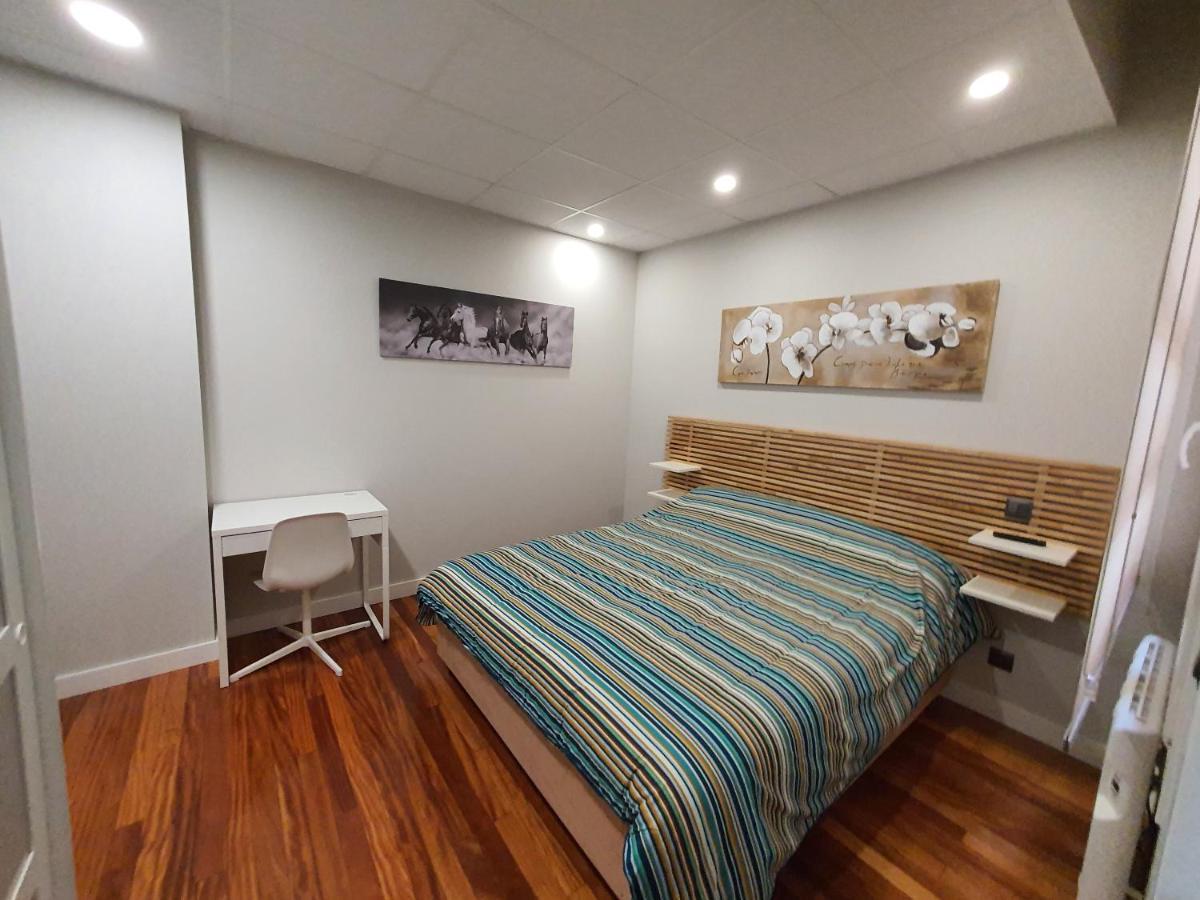 Cv33 Ostatua Hotel Bilbao Eksteriør billede