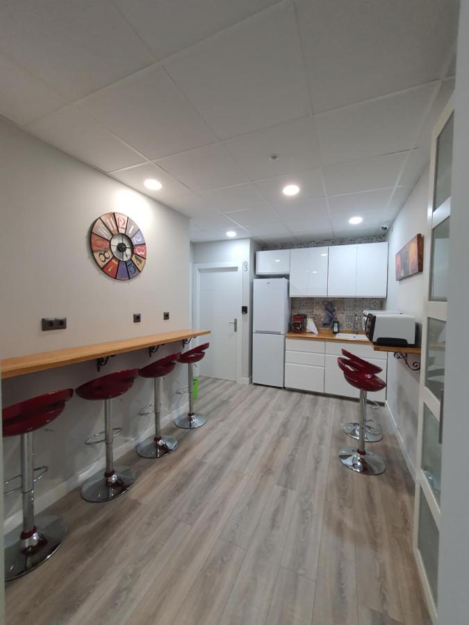 Cv33 Ostatua Hotel Bilbao Eksteriør billede