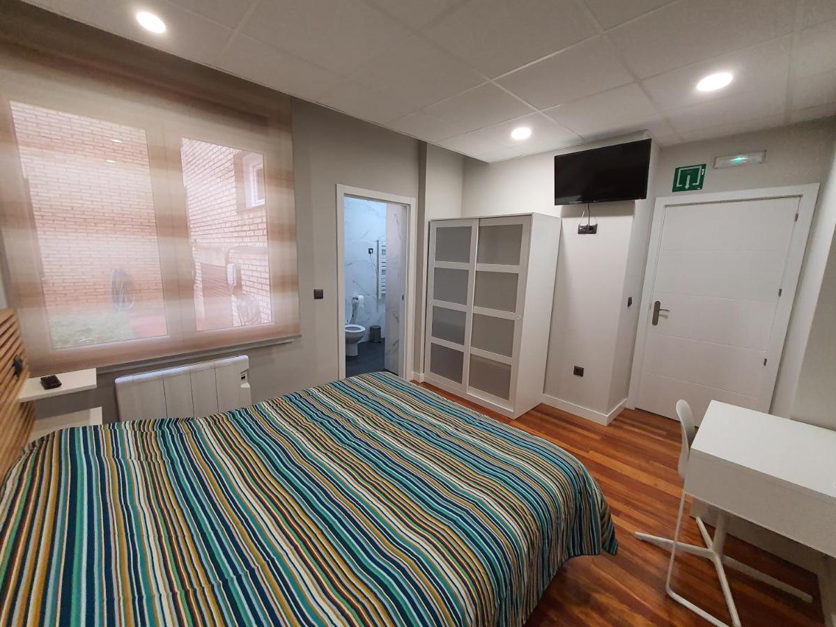 Cv33 Ostatua Hotel Bilbao Eksteriør billede