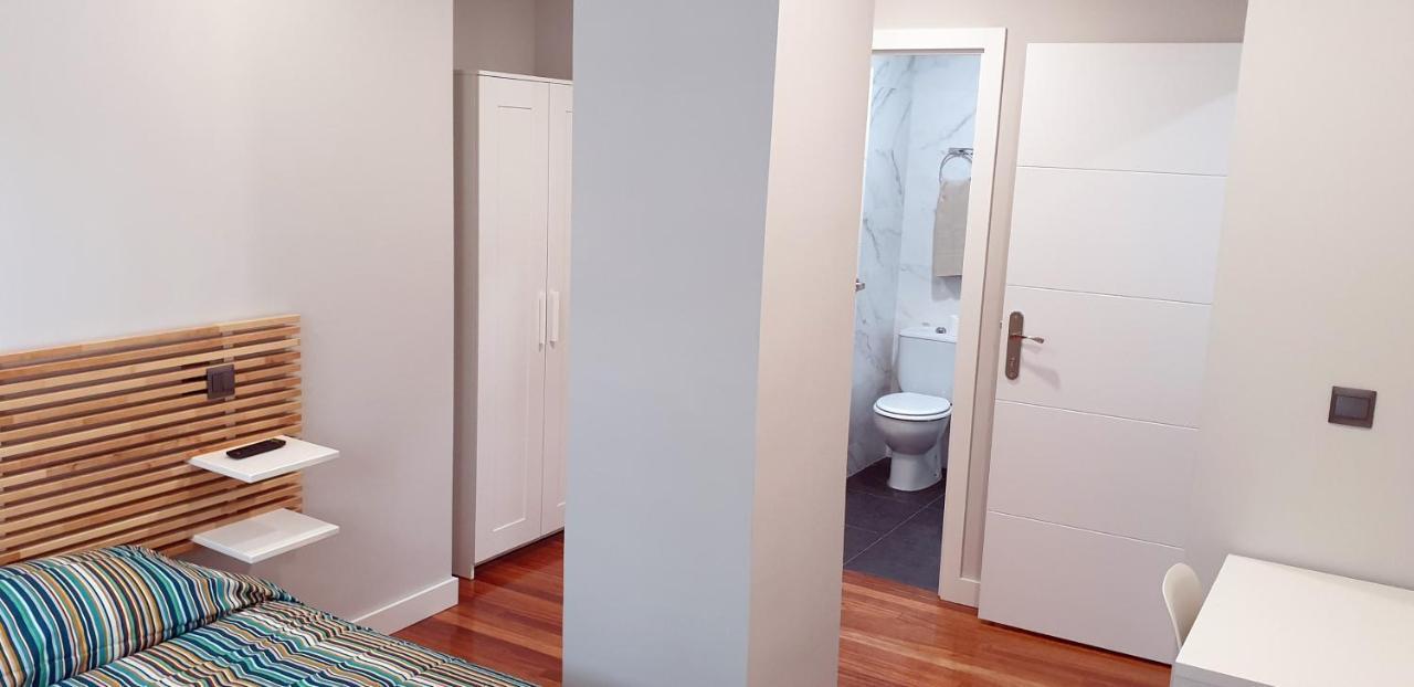 Cv33 Ostatua Hotel Bilbao Eksteriør billede