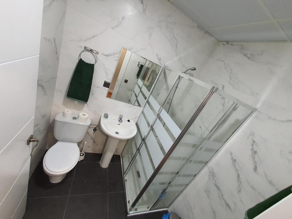 Cv33 Ostatua Hotel Bilbao Eksteriør billede