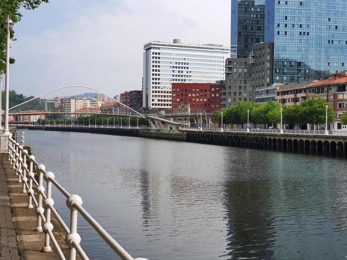 Cv33 Ostatua Hotel Bilbao Eksteriør billede